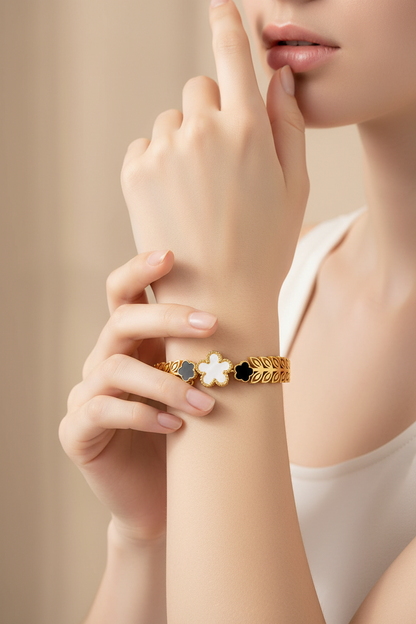 18K Gold Plated Black Flower Meadow Bracelet | Waterproof Hypoallergenic Elegant Jewelry – UAE